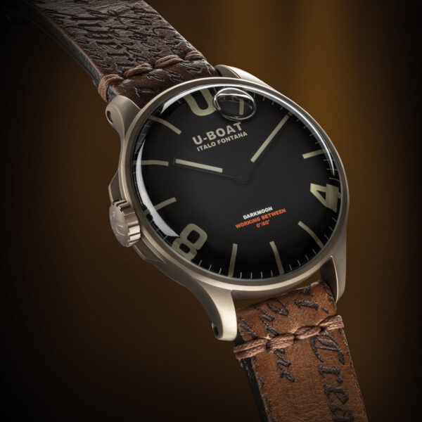 ⁦שעון DARKMOON 44MM BLACK IP BRONZE 8467 - U-Boat Watch Collection⁩ – תמונה ⁦4⁩