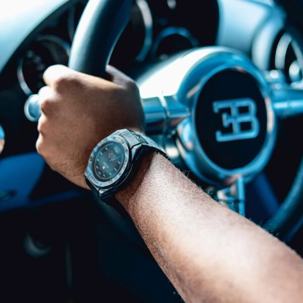 ⁦שעון חכם Bugatti Smartwatch Carbone Limited Edition⁩ – תמונה ⁦8⁩