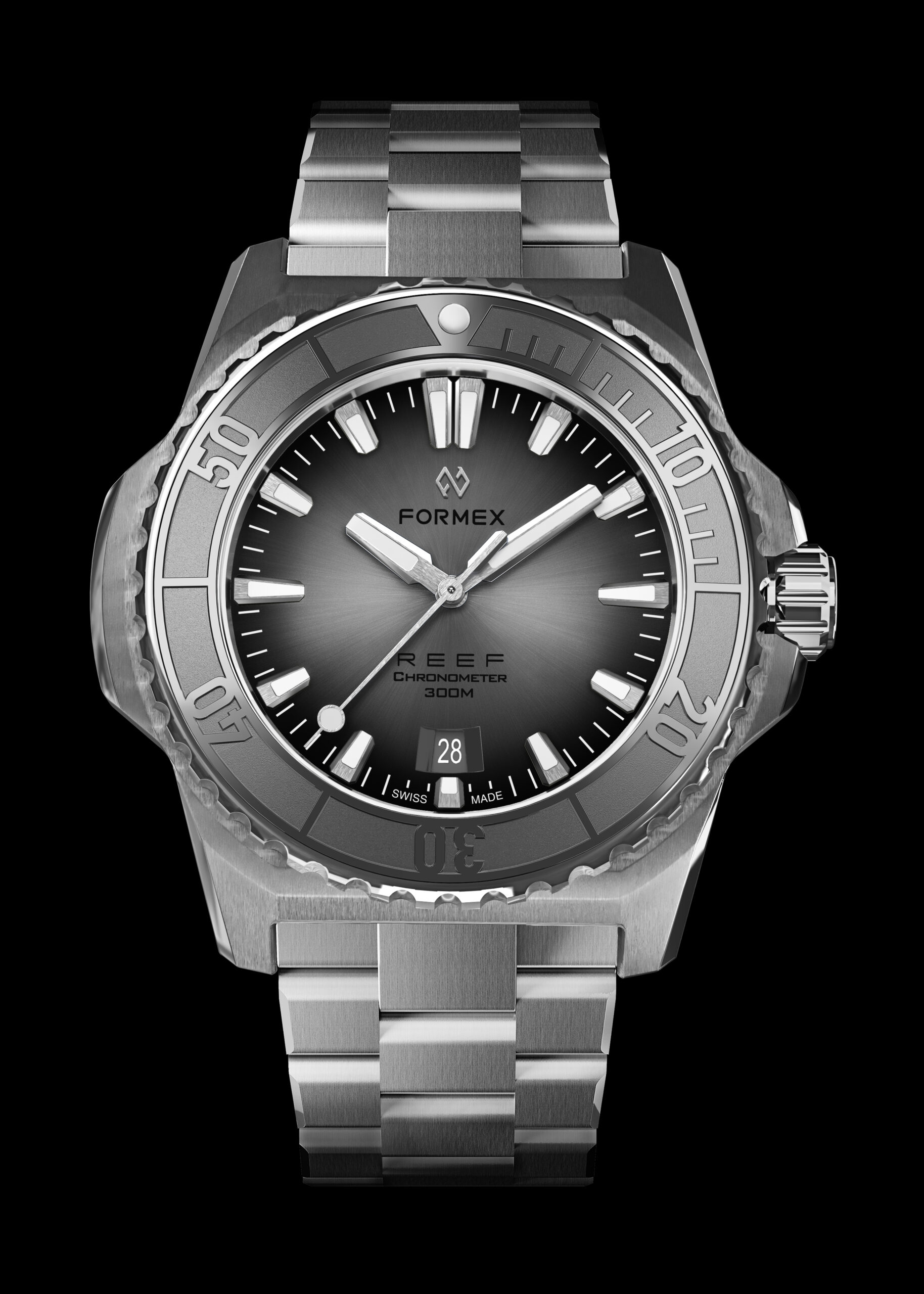 שעון FORMEX REEF 300M COSC לוח כסוף ורצועת מתכת – Limited Edition Boutique