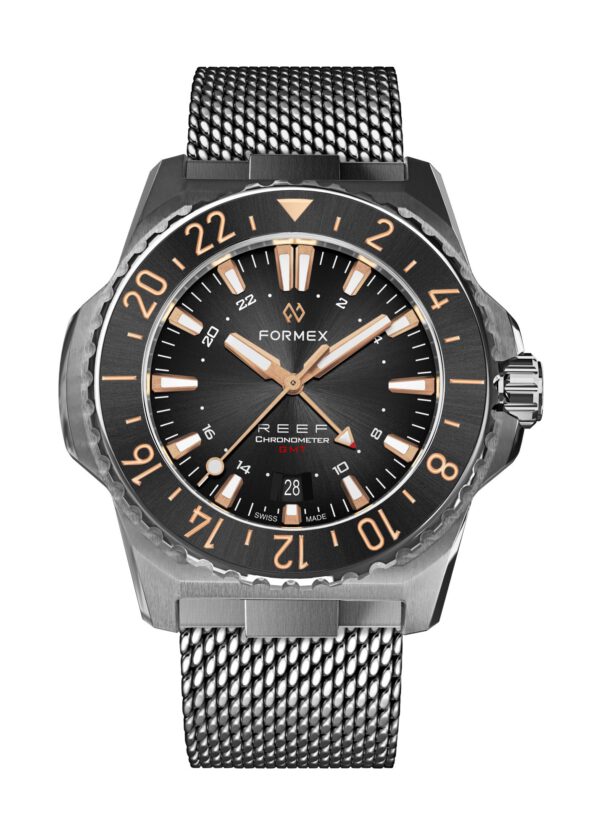 שעון FORMEX REEF GMT 300M COSC  לוח שחור עם שנתות רוז גולד ורצועת רשת